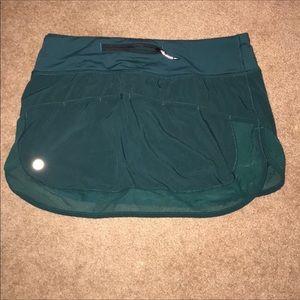 Lulemon emerald green tennis skirt- worn once